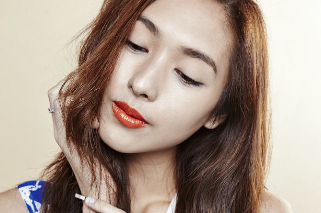 B How to wear matte and glossy orange liquid lipstick and balm trend.png